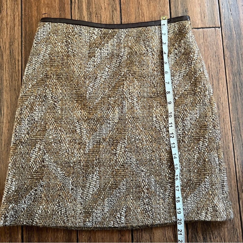 Classic Wool Tweed Mini Skirt Leather Trim 6 Gold Tan Brown Career Office Chic - Picture 10 of 14